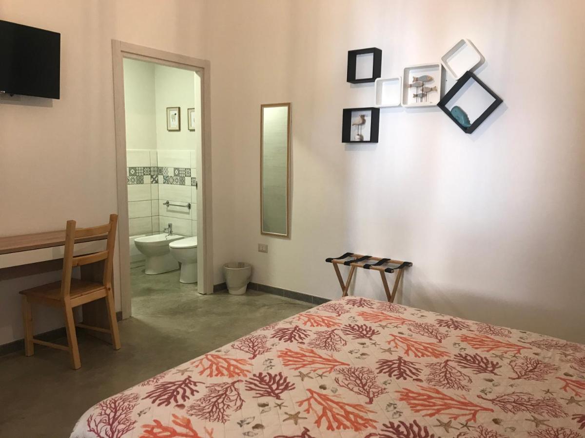40° Parallelo Guest House Ріола-Сардо Екстер'єр фото